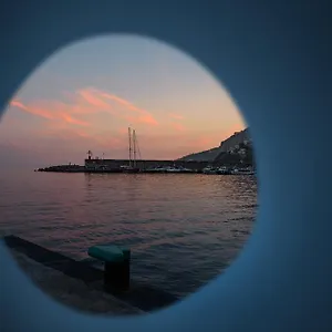 https://vista-d-amalfi.hotels-amalfi.com